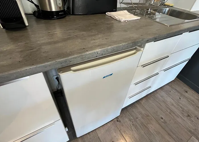 Flambant Neuf, Calme & Balcon 아파트