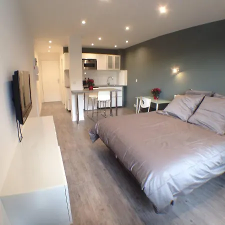 Flambant Neuf, Calme & Balcon *